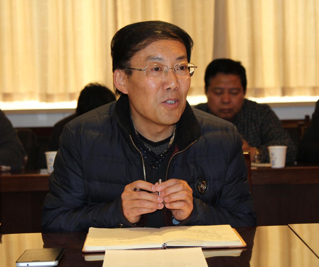 党委副书记王天哲主持会议